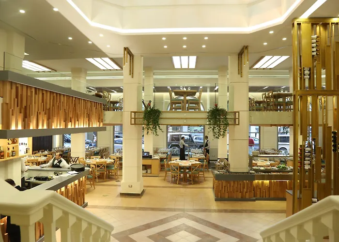 Serenada Golden Palace - Boutique Hotel