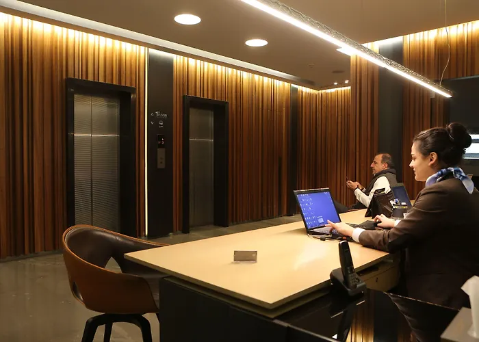 Parktower Suites